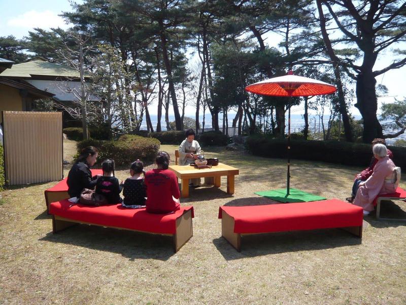 写真：森・茶・会　～森で愉しむミニ茶会～